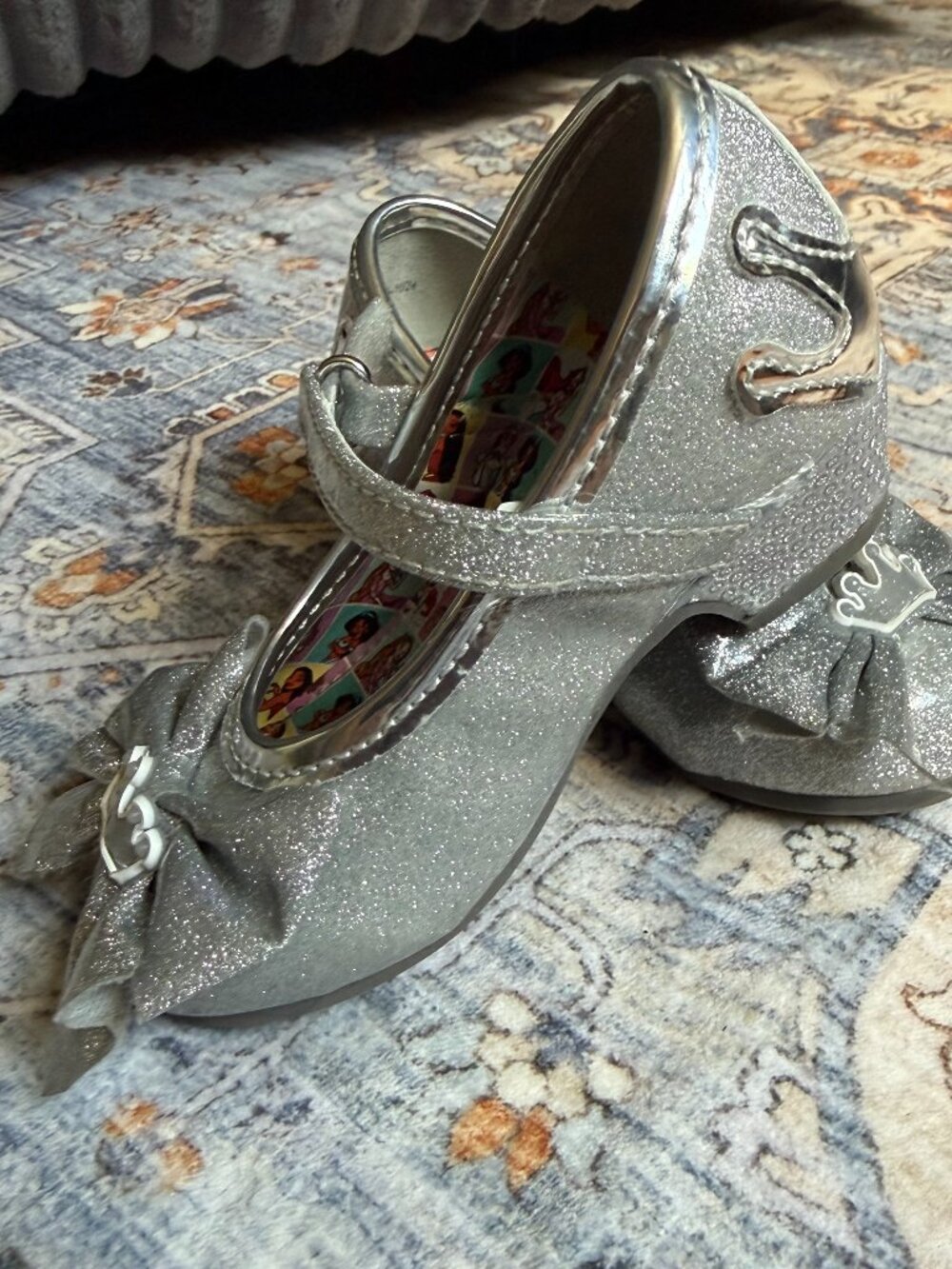 Disney Princess Silver Glitter Dress Heels (Size 6)